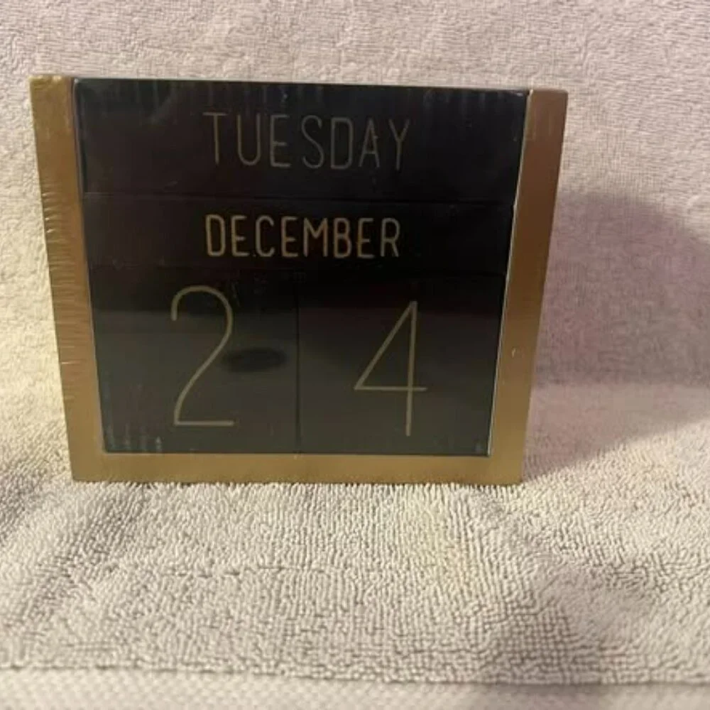 Juegoal Wooden Perpetual Calendar, Wooden Block Daily (Black)